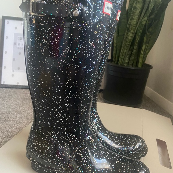 HUNTER ORIGINAL KIDS GIANT BLACK GLITTER BOOTS - Picture 6 of 6